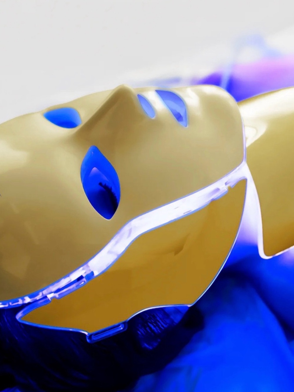 LATOUA MILLE Radiant Glow Face & Neck LED Mask in Gold New IN ORIGINAL Packaging